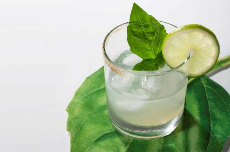 7 refrescantes cócteles de vodka para