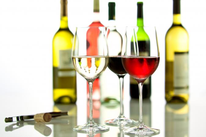 Pros y contras de los vinos de hoja de roble económicos