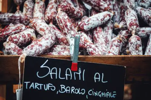 Salami de la región de Barolo en Piamonte