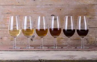 Copas de diferentes vinos de Jerez
