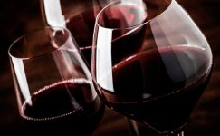vino tinto suave